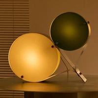 Lampa stołowa Gubi Coppia designerska rzeźbiarska E14