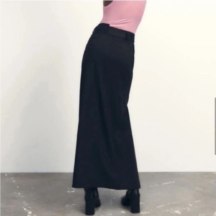 Spódnica damska Zara midi prosta czarna z rozcięciem r. XS