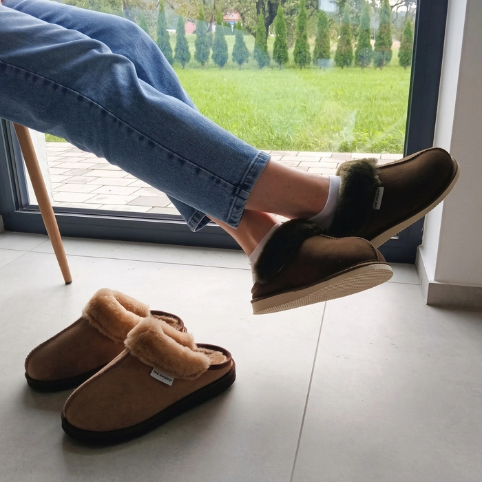Kapcie damskie IRE SHOES ze skóry owczej naturalny kożuch futro ciepłe ręcznie szyte r. 39